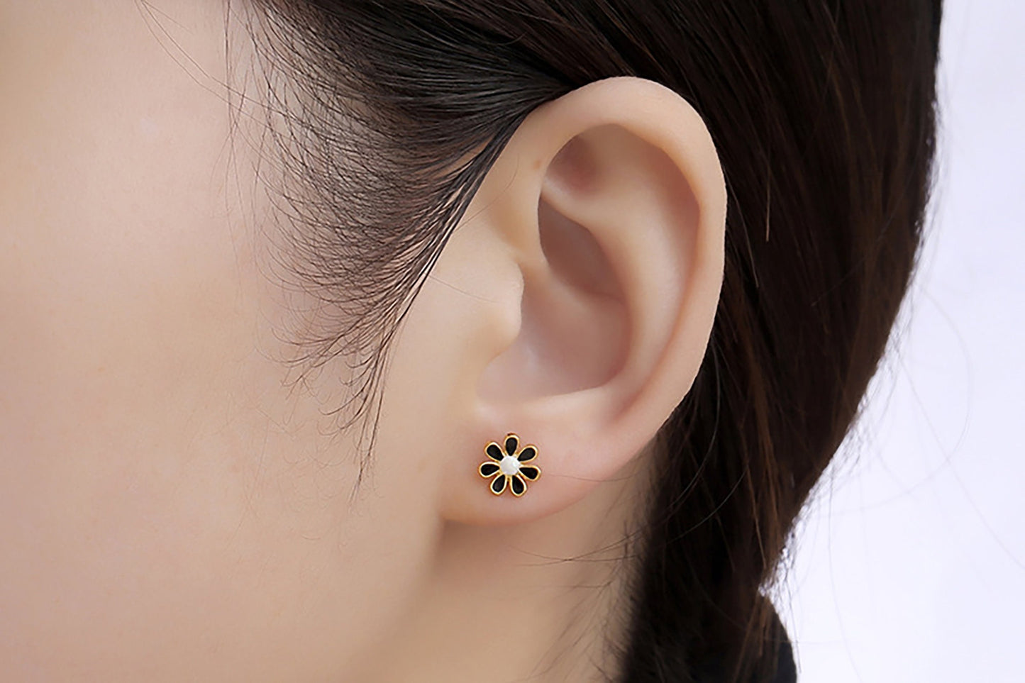 Titanium Black Flower Stud Earrings, Non Tarnish Earrings, Implant Grade Titanium Waterproof Earrings, Minimal Earrings