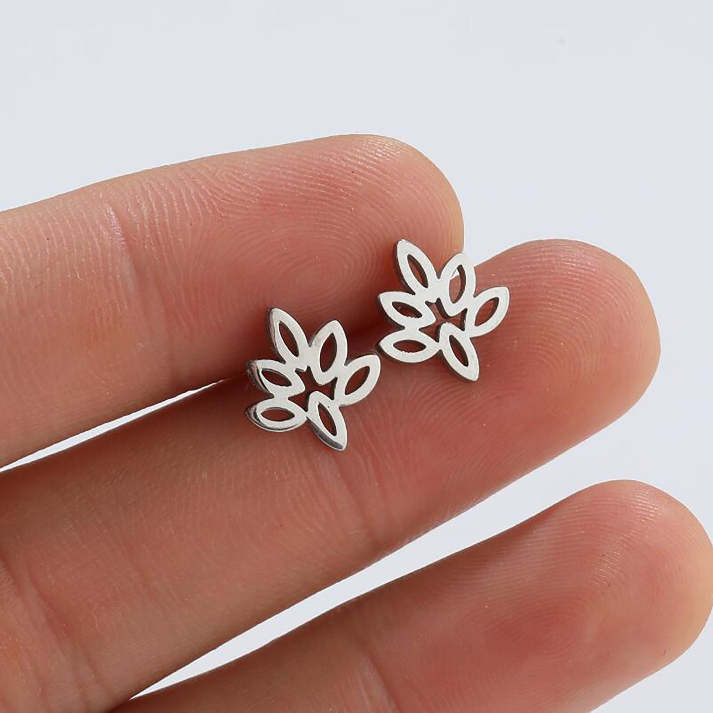 Titanium Leaf Stud Earrings, Non Tarnish, stud earring, Hypoallergenic, Implant Grade Waterproof Earrings, Minimal Earrings