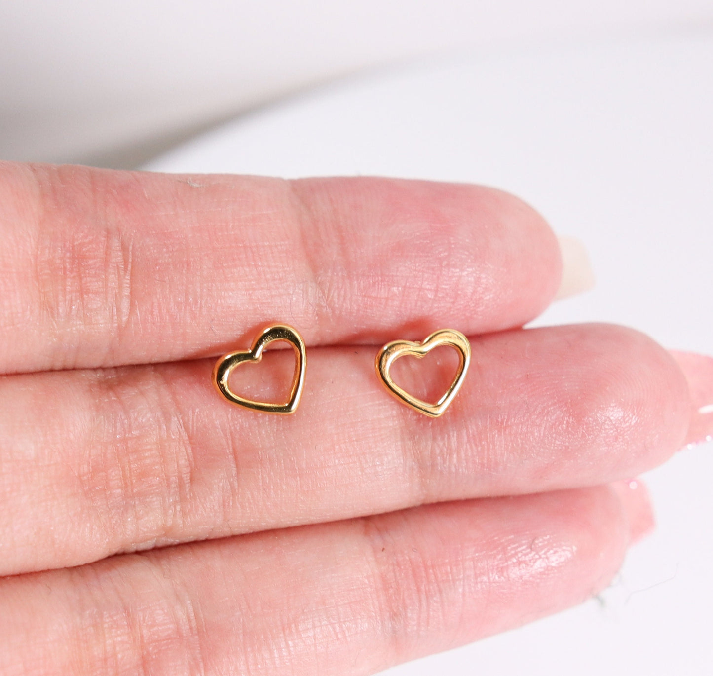 Titanium Hollow Heart Stud Earrings, Non Tarnish Earrings, Implant Grade Titanium Waterproof Earrings, Vintage Style Earrings, Minimal