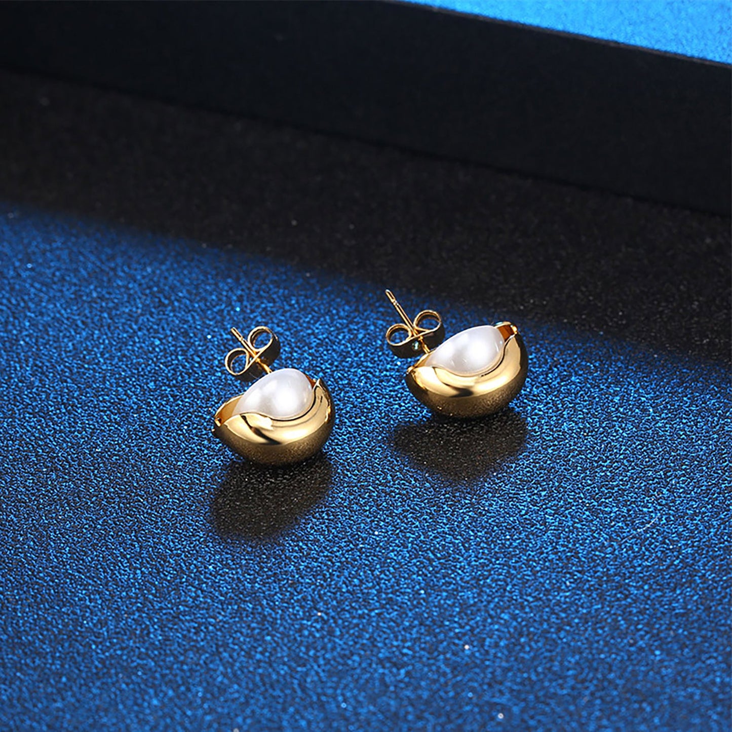 Titanium Pearl Stud Earrings, Non Tarnish Earrings, Implant Grade Titanium Waterproof Earrings, Vintage Style Earrings, Minimal Earrings