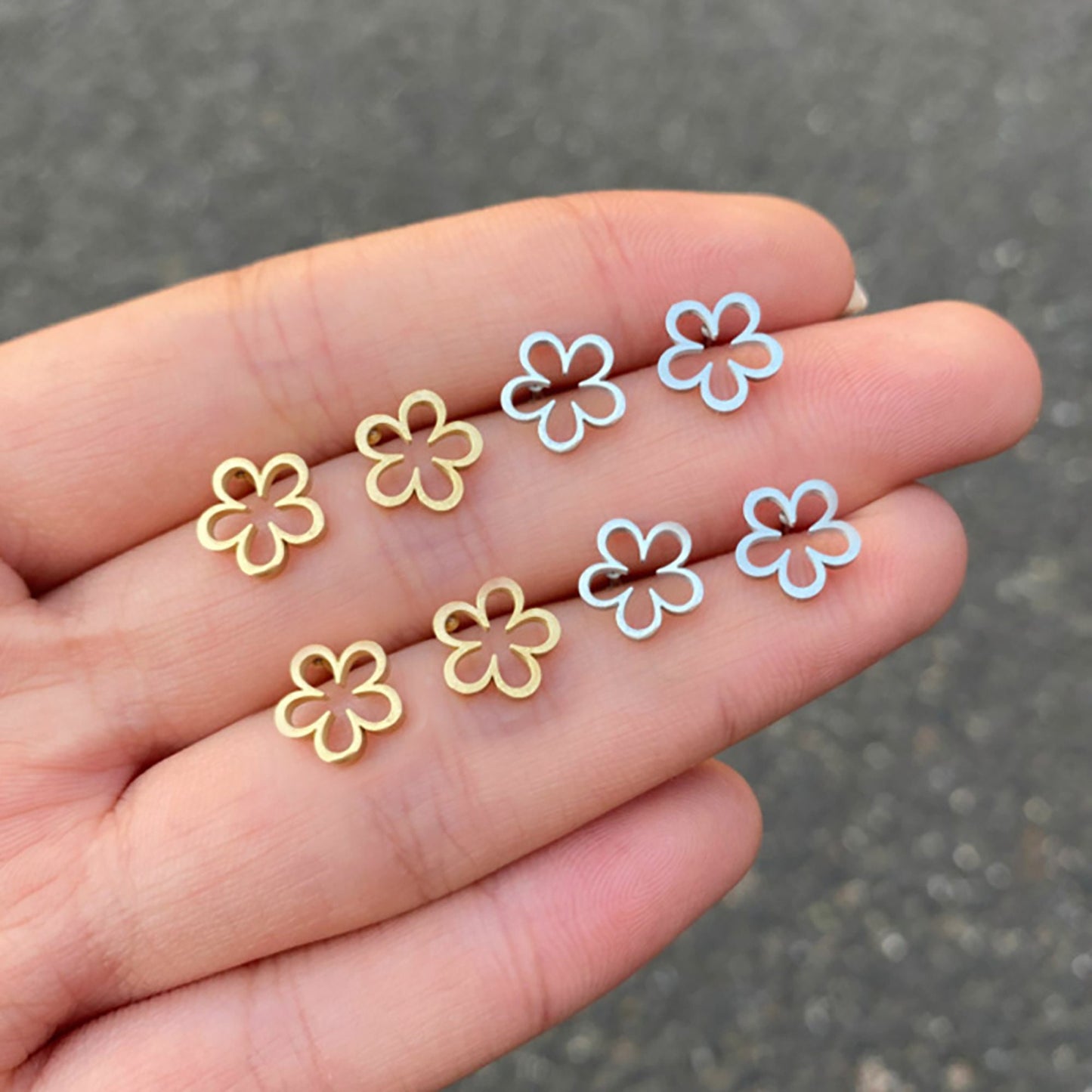 Titanium Flower Stud Earrings, Push Back, Gold Silver Non Tarnish Earrings, Implant Grade Titanium Waterproof, Vintage Style, Minimal