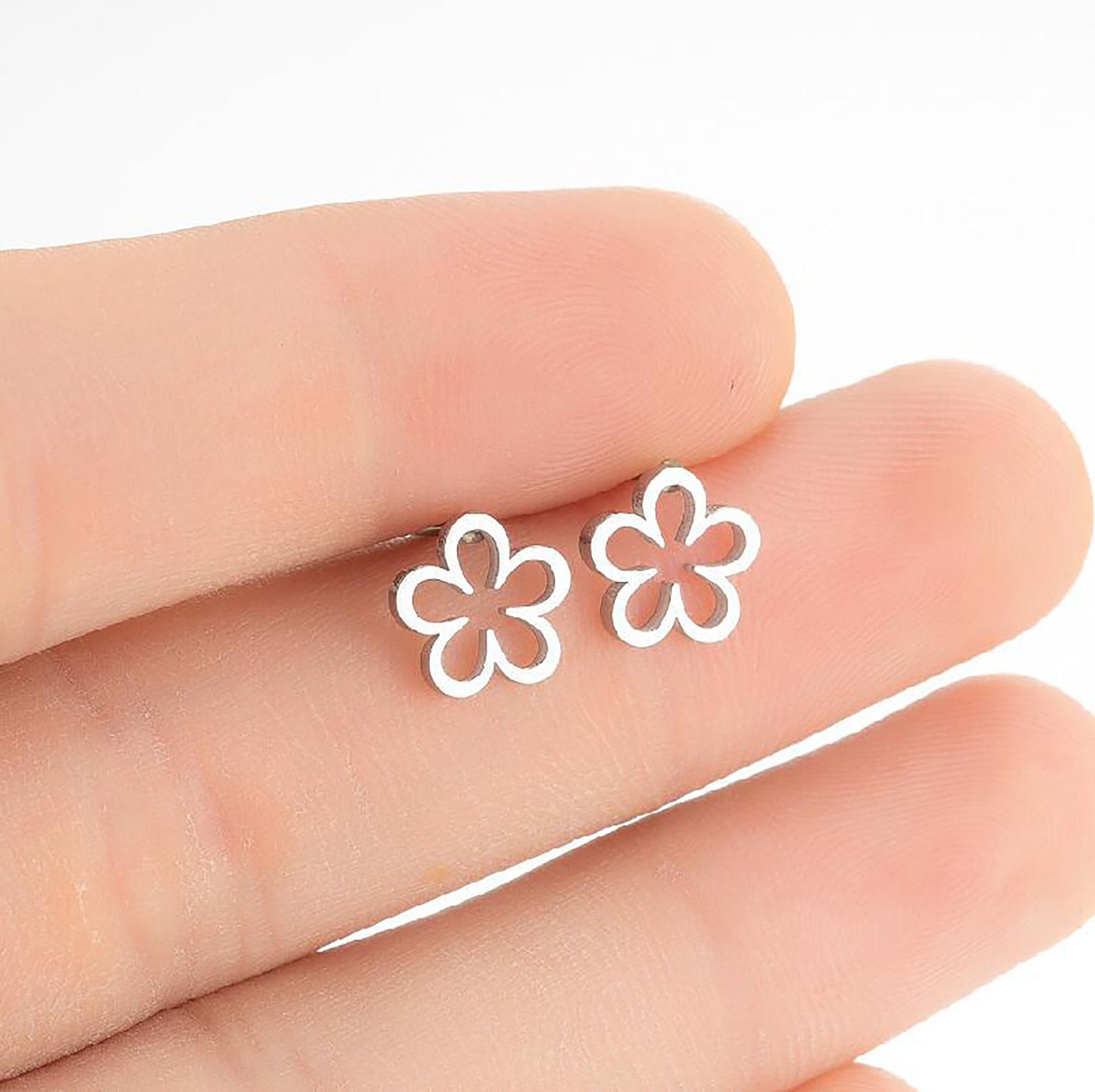 Titanium Flower Stud Earrings, Push Back, Gold Silver Non Tarnish Earrings, Implant Grade Titanium Waterproof, Vintage Style, Minimal