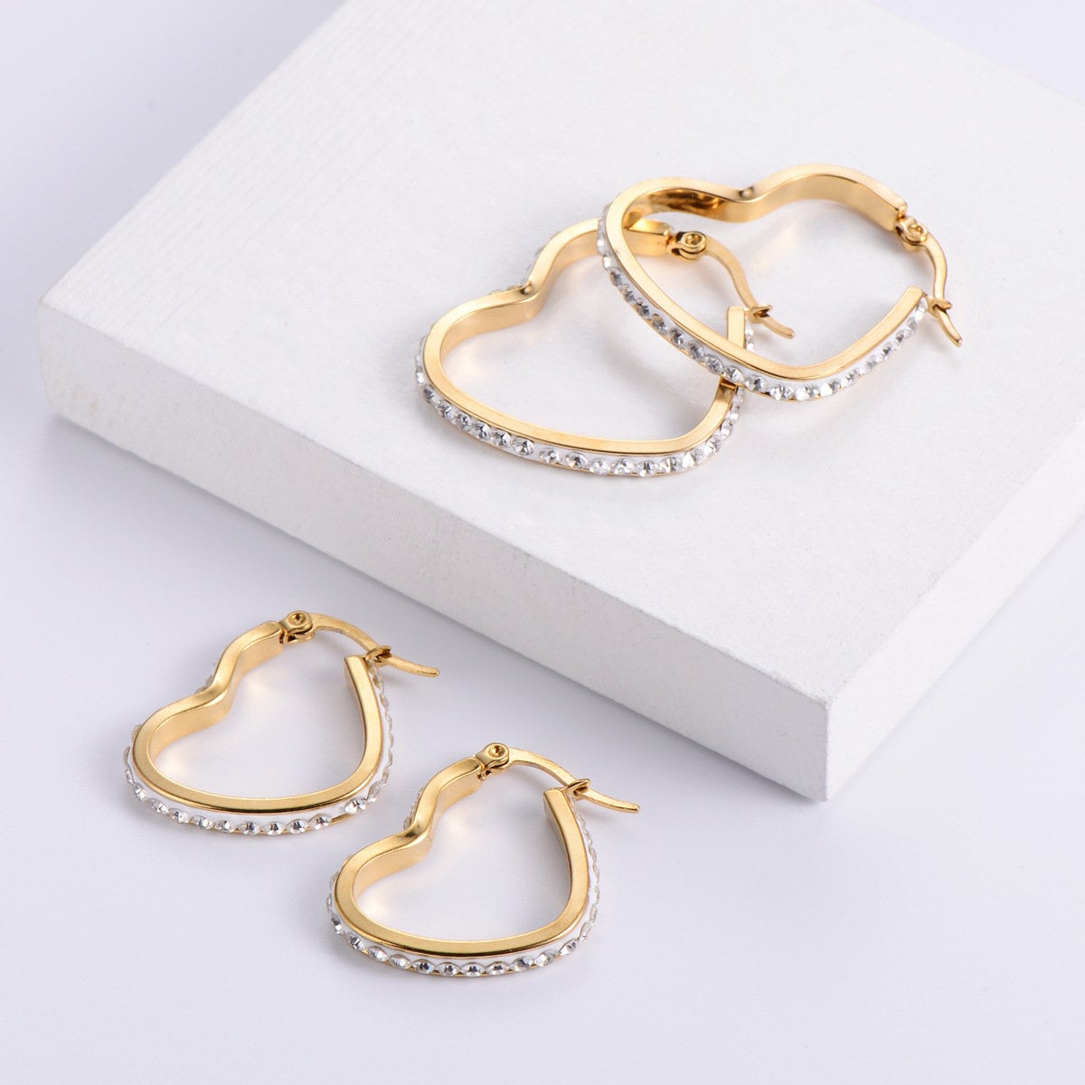 Titanium 3cm Zircon Heart Hoop Earrings, Non Tarnish Earrings, Implant Grade, Waterproof, Vintage Style Earrings, Minimal Earrings