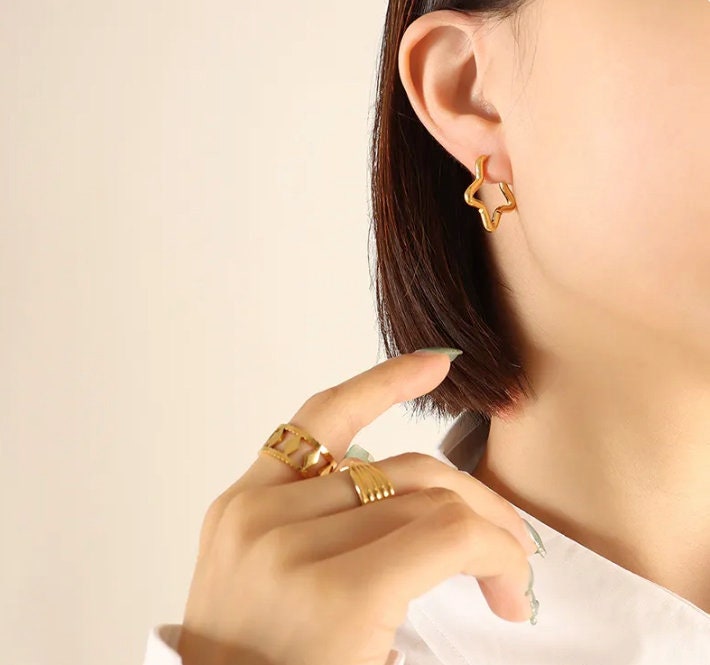 Titanium Star Hoop Earrings, Non Tarnish Earrings, Implant Grade, Waterproof, Vintage Style Earrings, Minimal Earrings