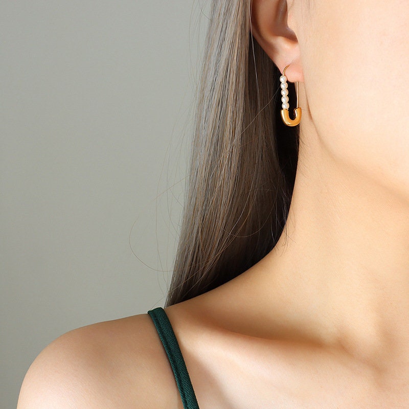 Titanium Pearl Pin Hoop Earrings, Non Tarnish Earrings, Implant Grade, Waterproof, Vintage Style Earrings, Minimal Earrings